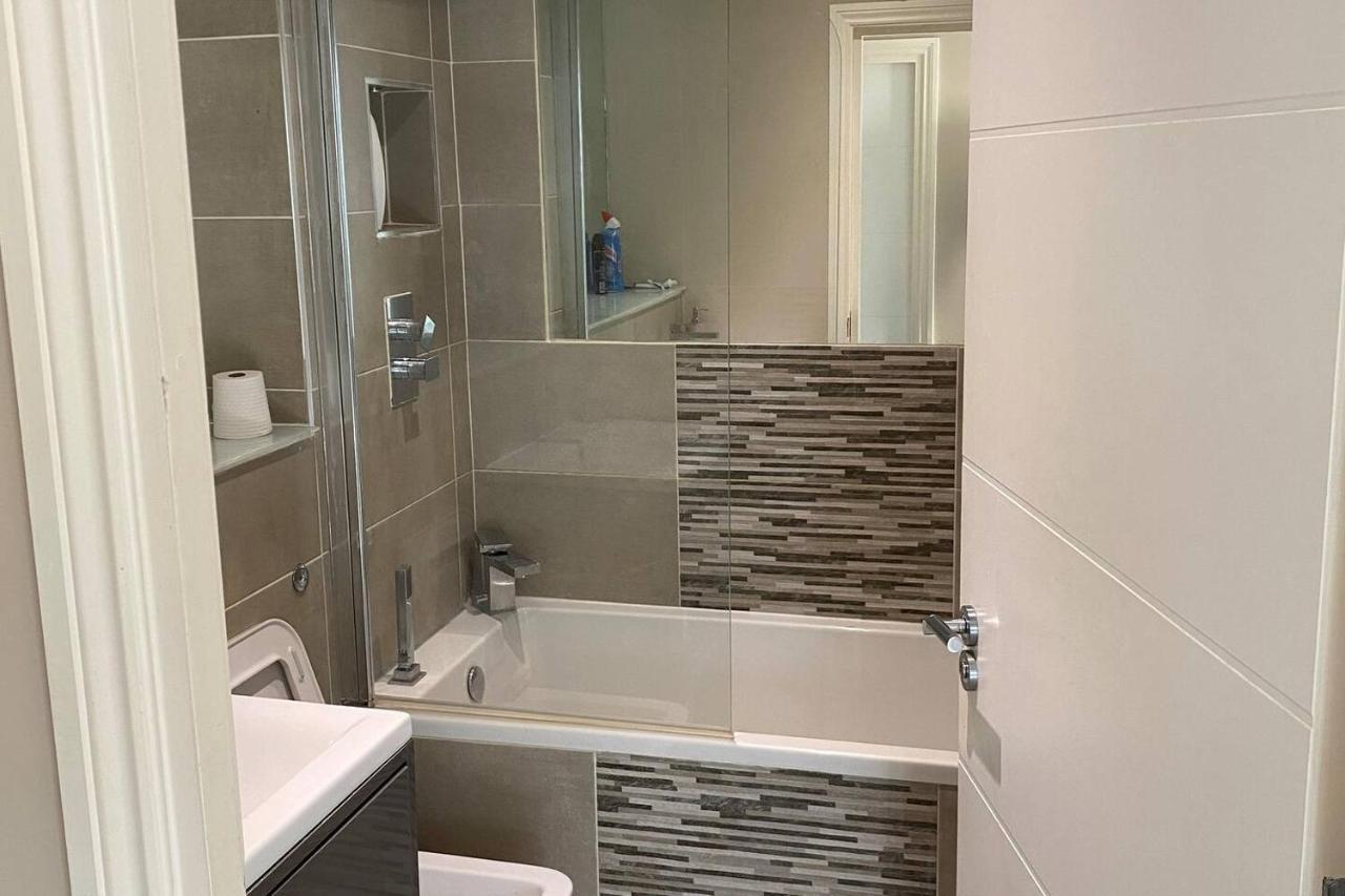Beautiful Apartment Very Close To The Beach Brighton Exterior foto